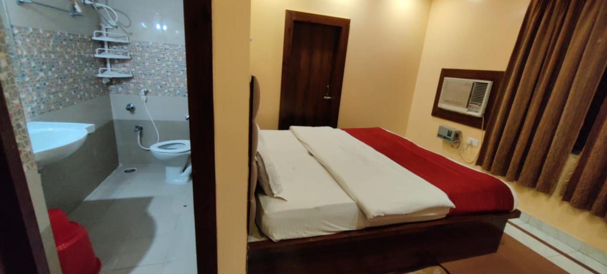 Hotel Ashray Purî Extérieur photo