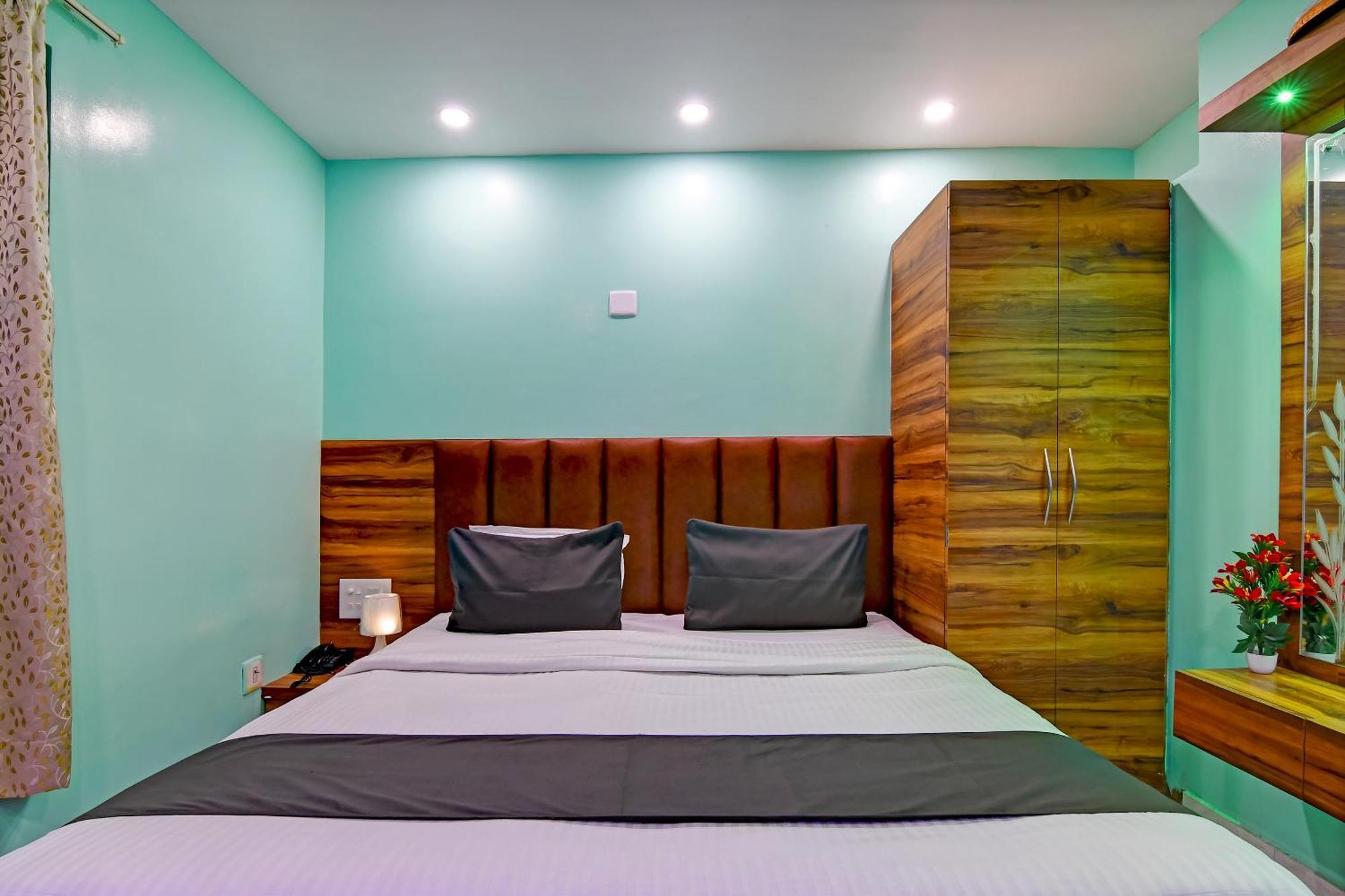 Hotel Ashray Purî Extérieur photo